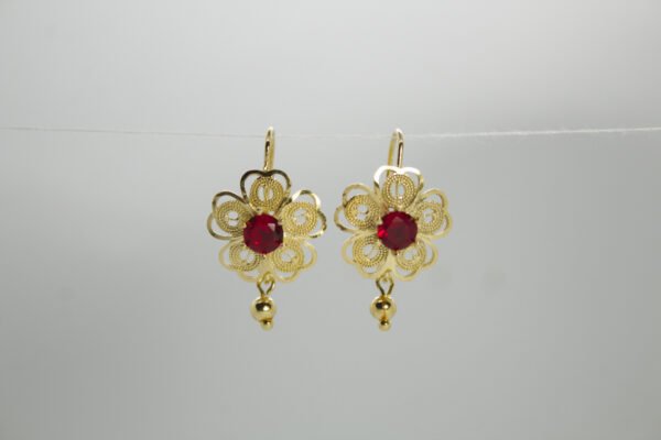 Aretes Flor de Filigrana (Rubí)