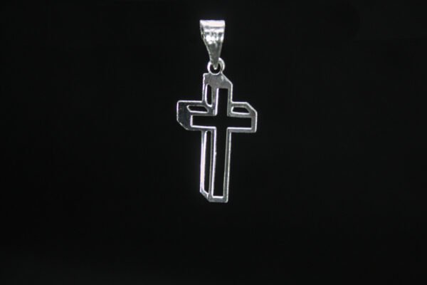 Cruz Diseño Minimalista Dije Cruz Diseño Minimalista. Plata .925, diseño moderno de doble contorno (3.0 cm Alto / 1.1 gr). (Dije sin cadena)