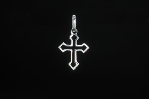 Cruz Diseño Gótico Dije Cruz Diseño Gótico. Plata .925, diseño estilizado de doble contorno (1.5 cm Alto / 0.6 gr). (Dije sin cadena)