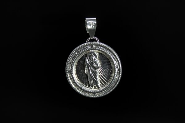 Medalla Milagrosa San Judas Medalla Milagrosa San Judas. Plata .925 con circonias, Patrono de las causas difíciles con diseño radiante. (Varios tamaños). (Dije sin cadena)