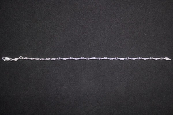 Pulsera Vínculo Brillante de Espiral Pulsera Vínculo Brillante de Espiral. Plata .925, tejido fino con efecto de torsión (19 cm / 3.5 gr). ¡Delicada y brillante!