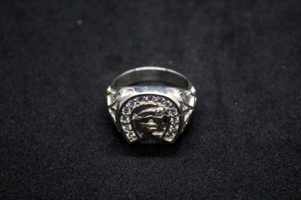 Anillo Artesanal Herradura de la Suerte