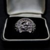 Anillo Artesanal Herradura de la Suerte. Plata .925 (aprox. 10.6 gr). Diseño de herradura con circonias. Hecho a mano. (Entrega: 5-7 días hábiles)